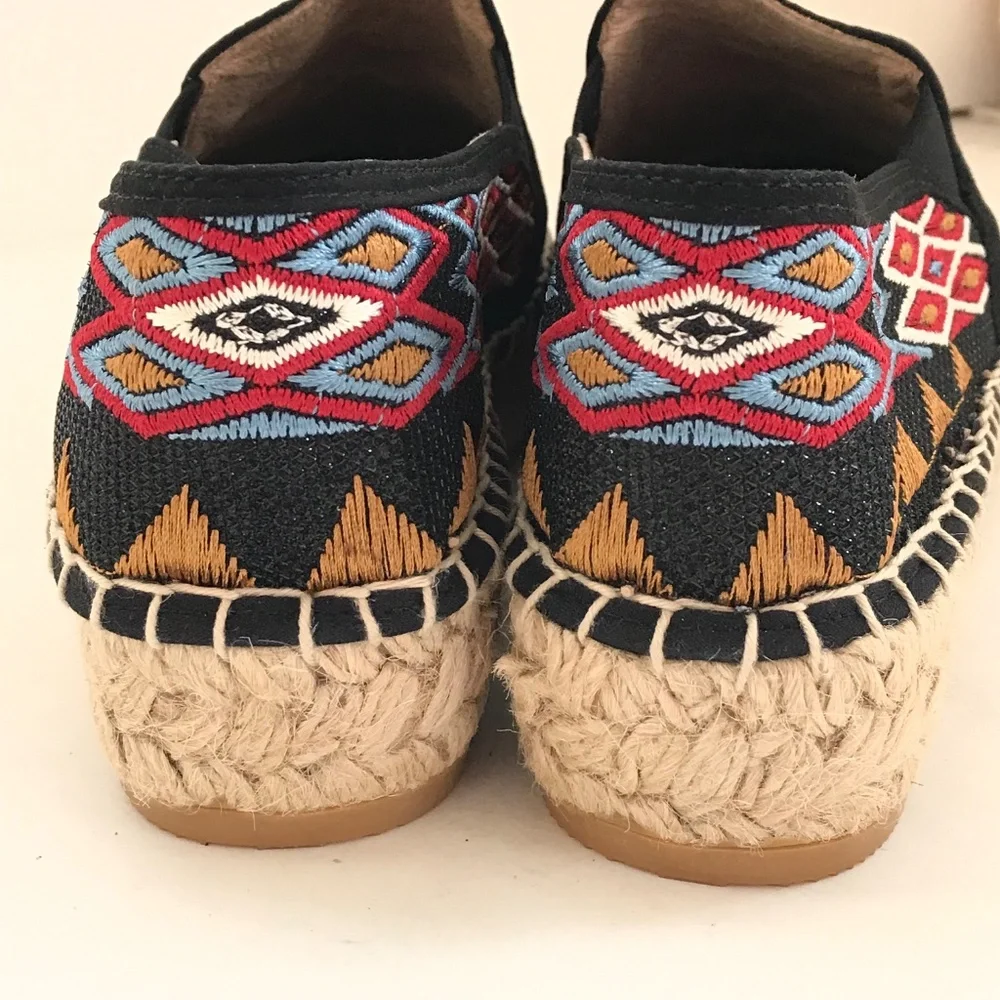 JOHNNY WAS Espadrille Platform Shoe Embroidered Bohemian Women’s Size 6 EU 36